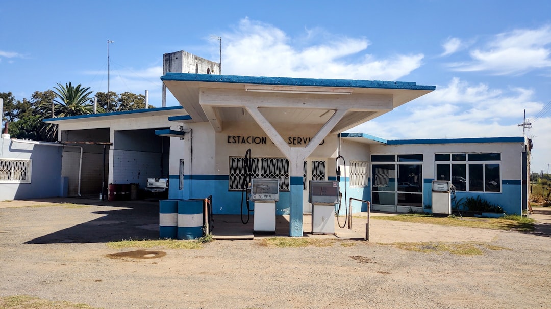 Gasolinera moderna en Argentina